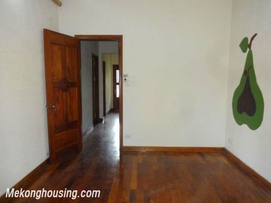 Nicely furnished villa with 4 bedrooms and swimming pool for rent in Xuan Dieu street, Tay Ho, Hanoi 11