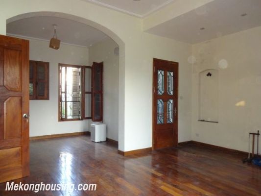 Nicely furnished villa with 4 bedrooms and swimming pool for rent in Xuan Dieu street, Tay Ho, Hanoi 13