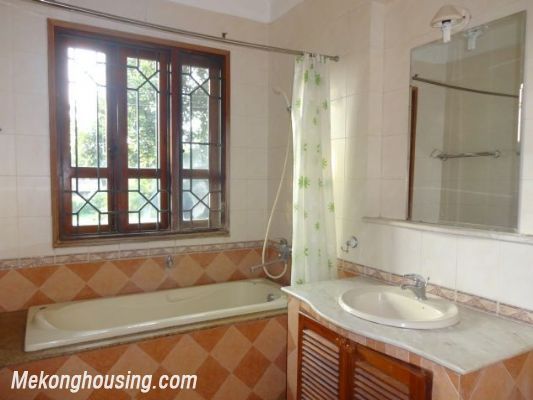 Nicely furnished villa with 4 bedrooms and swimming pool for rent in Xuan Dieu street, Tay Ho, Hanoi 14