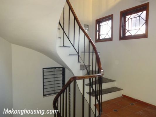 Nicely furnished villa with 4 bedrooms and swimming pool for rent in Xuan Dieu street, Tay Ho, Hanoi 15
