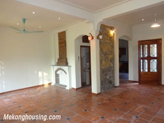 Nicely furnished villa with 4 bedrooms and swimming pool for rent in Xuan Dieu street, Tay Ho, Hanoi 9