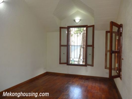 Nicely furnished villa with 4 bedrooms and swimming pool for rent in Xuan Dieu street, Tay Ho, Hanoi 19