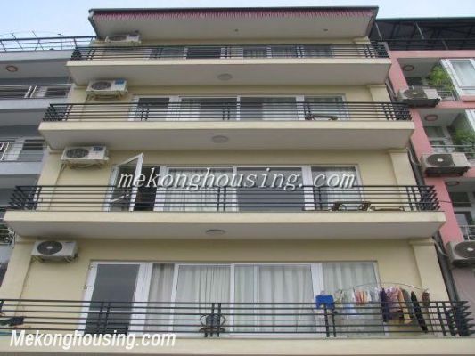 One bedroom service apartment for rent in Au Co street (Nghi Tam village), Hanoi 1