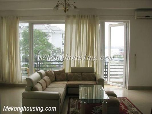 One bedroom service apartment for rent in Au Co street (Nghi Tam village), Hanoi 2