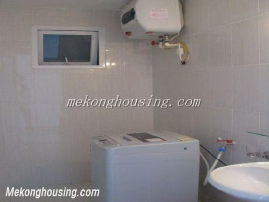 One bedroom service apartment for rent in Au Co street (Nghi Tam village), Hanoi 10