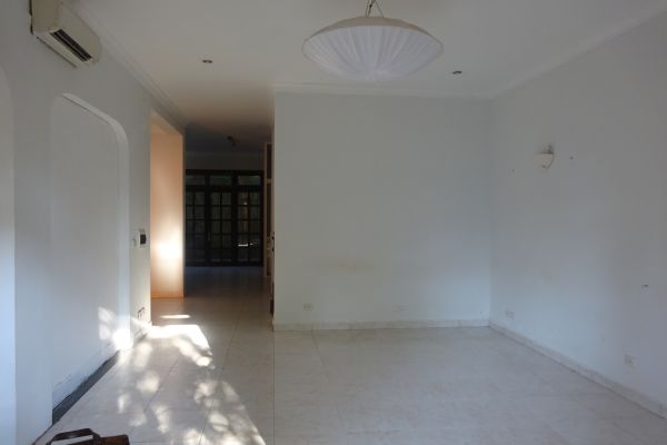 Partly furnished villa with 5 bedrooms for rent in Ciputra Hanoi near UNIS school
