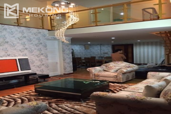 Penthouse apartment with 4 bedrooms for rent in E tower, Ciputra Hanoi 9