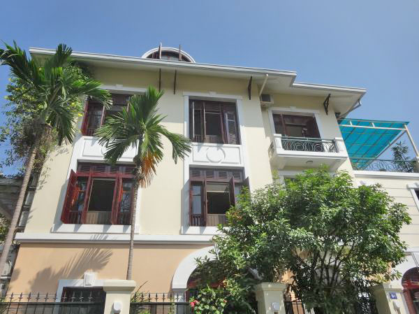 Renting Villa With 5 Bedrooms in D3 Ciputra Tay Ho
