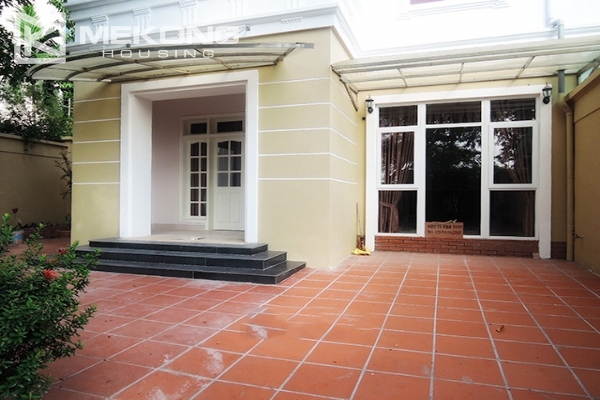 Spacious villa with large living room and nice view of landscape for rent in C block, Ciputra Hanoi 2