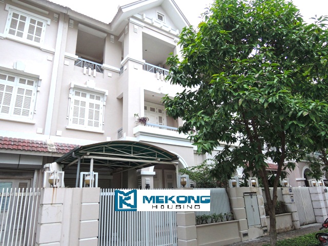 Stunning villa with 4 bedrooms and nice furniture for rent in Ciputra Hanoi, full furniture