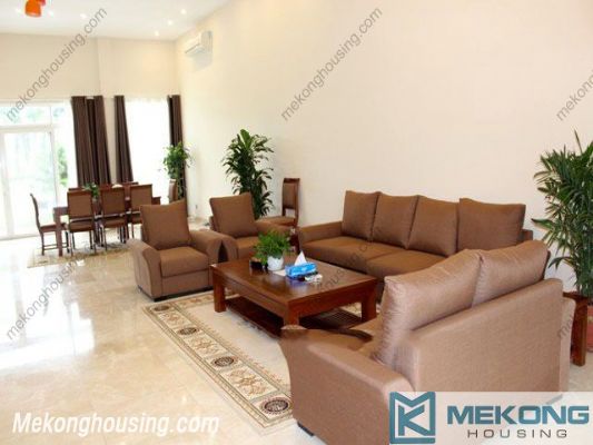 Stunning villa with 5 bedrooms and beautiful landscape view for rent in Central Parl Residence (Q Block), Ciputra Hanoi 3