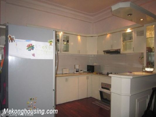 The 3 storey house with 4 bedrooms is for hire on Au Co street, Tay Ho district, Hanoi 9