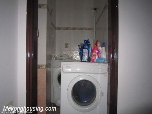 The 3 storey house with 4 bedrooms is for hire on Au Co street, Tay Ho district, Hanoi 16