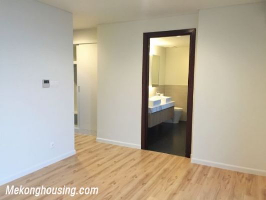 Unfurnished 2 bedroom apartment with Westlake view in Watermark Ho Tay, Hanoi 4