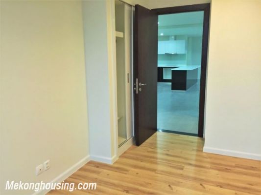 Unfurnished 2 bedroom apartment with Westlake view in Watermark Ho Tay, Hanoi 9