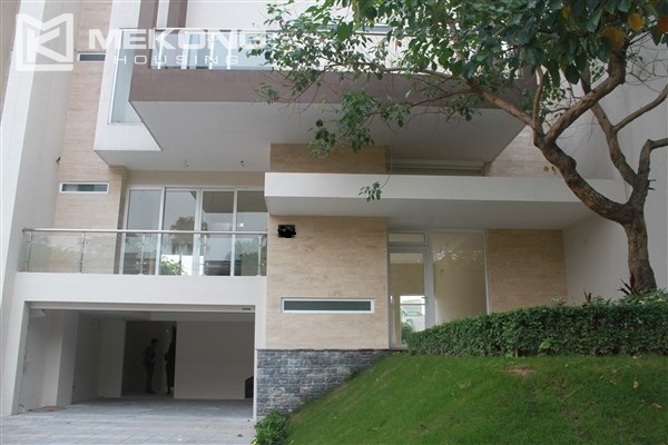 Unfurnished and spacious villa with 5 bedrooms and nice view of landscape for rent in Q block, Ciputra Hanoi 1