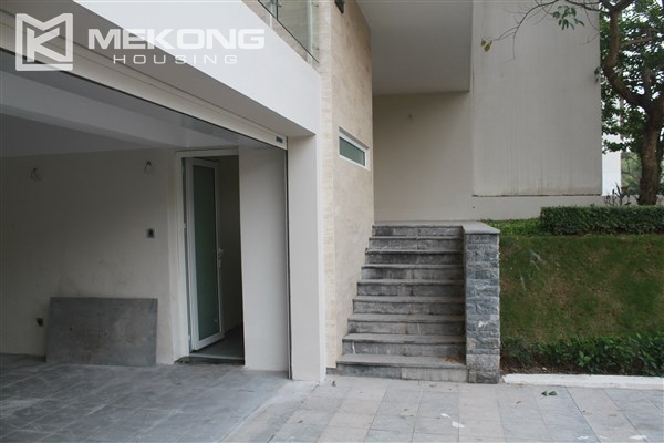 Unfurnished and spacious villa with 5 bedrooms and nice view of landscape for rent in Q block, Ciputra Hanoi 2