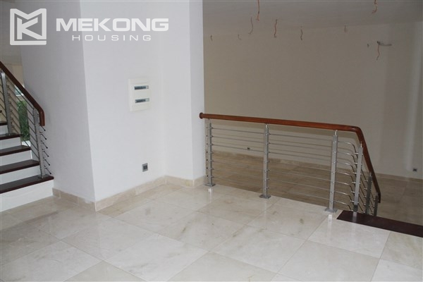 Unfurnished and spacious villa with 5 bedrooms and nice view of landscape for rent in Q block, Ciputra Hanoi 19
