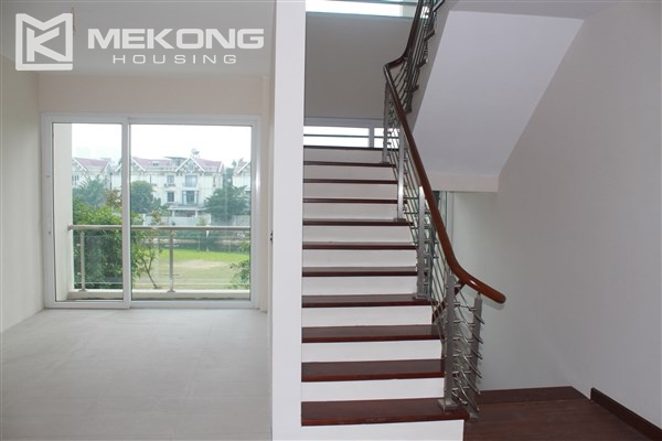 Unfurnished and spacious villa with 5 bedrooms and nice view of landscape for rent in Q block, Ciputra Hanoi 7