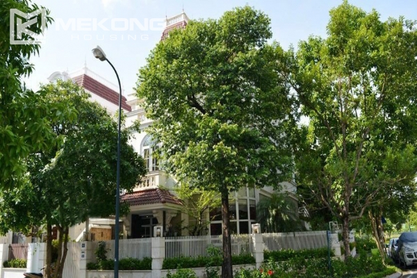 Unique villa for rent in T area Ciputra Hanoi, very modern and spacious 1