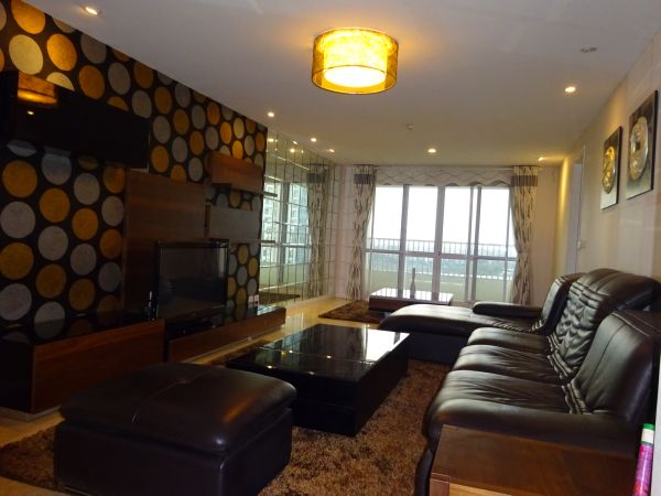 Well designed apartment with 3 bedrooms for rent in P1 building, Ciputra Hanoi