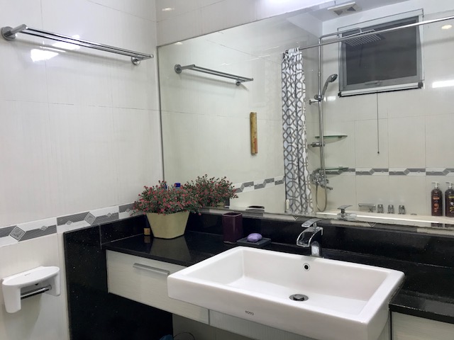 Well furnised apartment with 4 bedrooms for rent in G3 tower, Ciputra Hanoi 17